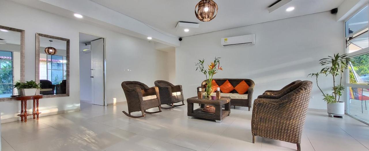 Extraordinaria Casa Piscina Aa 度假居 *